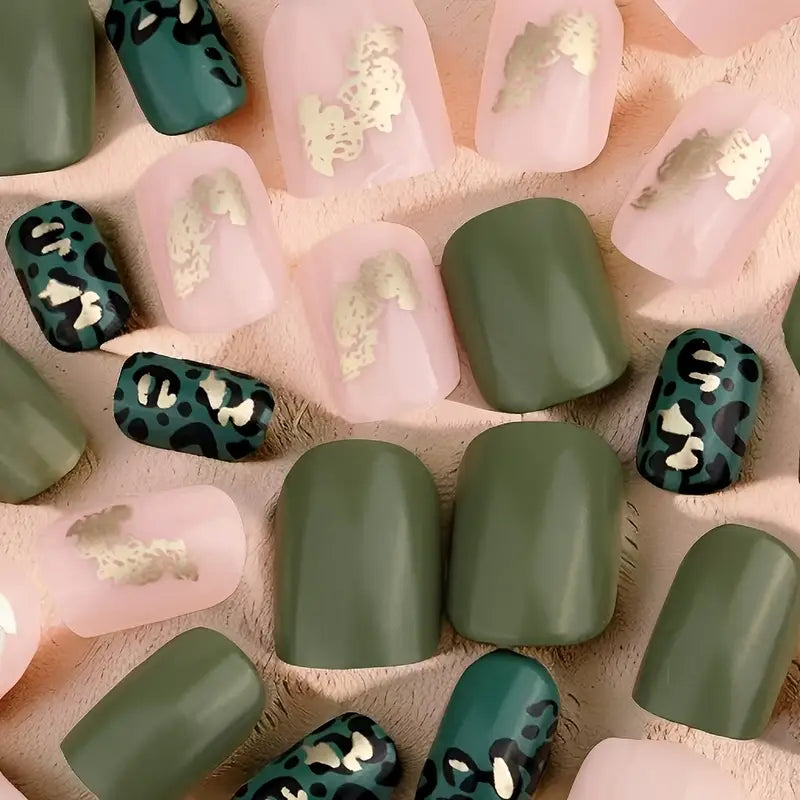 Chic Green and Leopard Accent Nail